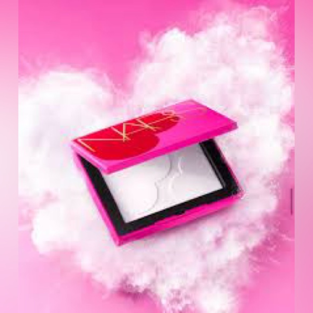 NARS Amour Collection Light Reflecting Setting Pressed Powder NEW - Picture 3 of 5